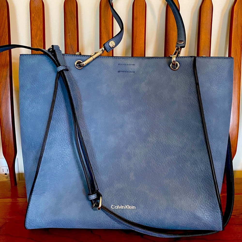 Calvin Klein Blue Structured Tote Bag with Minimalist Design